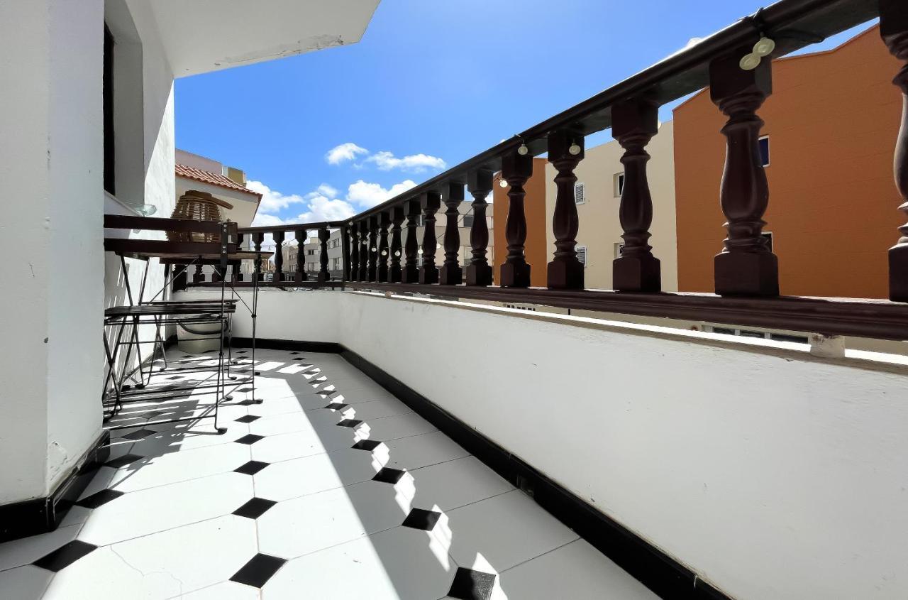 Central House Коралео Екстериор снимка